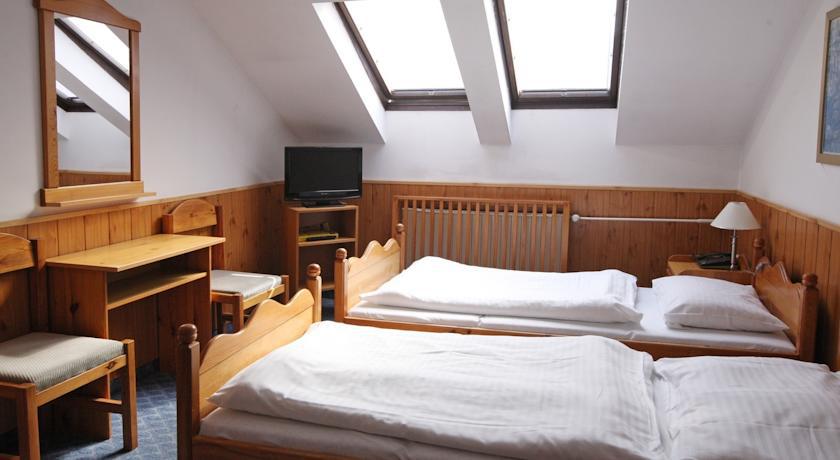Třebíč Hotel Solaster Garni מראה חיצוני תמונה