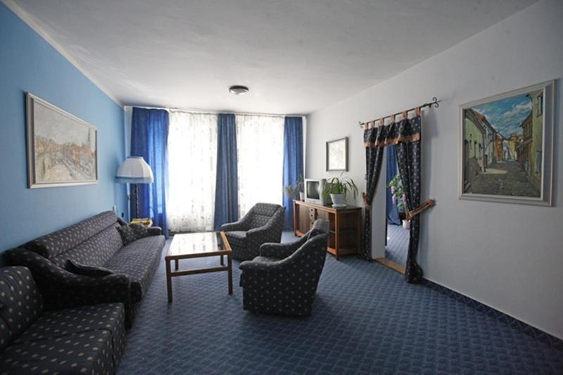 Třebíč Hotel Solaster Garni מראה חיצוני תמונה